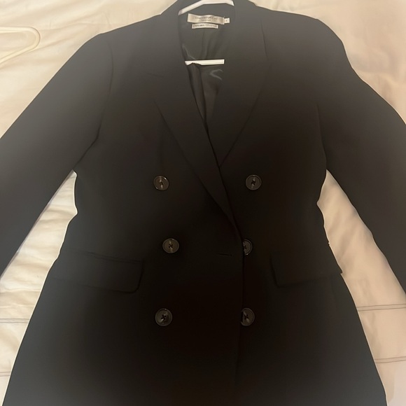 SIMONS Contemporaine little oversized pitch black blazer (appears lighter) - Picture 3 of 4